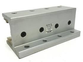 6831 80/20 Single Flange Long High-cycle Linear Bearing 15 Series 3 Slot Mount