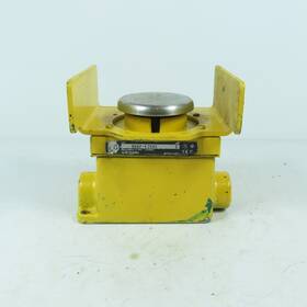 800p-f2cgb Allen Bradley Palm Operated Push Button Station 2no/2nc Yellow Guard