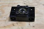 E2u-3025 Nook Bearing Manifold Block