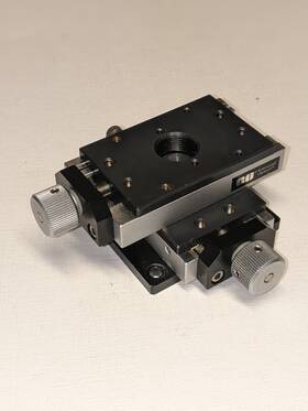 36-033 Edmund Optics X-y Linear Stage Leadscrew Drive Large 15mm Travel