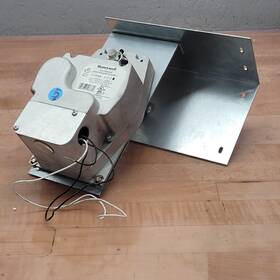 H-2000b Honeywell Two Position Direct Coupled Actuator With Welded Bracket