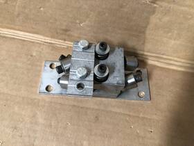 C2102 Horton Linear Travel Block Assembly With Plate
