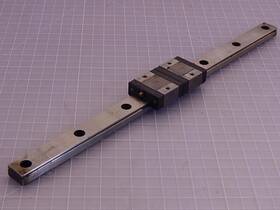 T94536 Iko Lwlc20 Lot Of 2 B Lwl20 Bearing With 15 In Rail