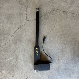 La31-u423-00 Linak Linear Actuator 2500n Ip51 12v 6.2a