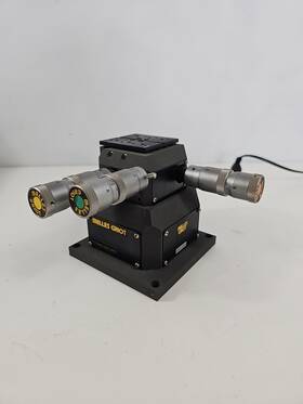 17anc005 Melles Griot 17anc005/md Xyz Stage With 3 Differential Micrometers Attachments