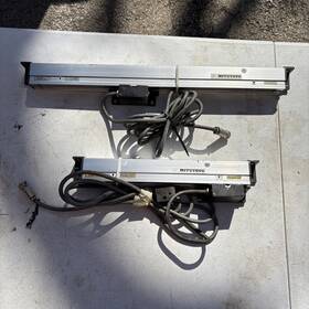 529-437-2 Mitutoyo Linear Scale Units 2 Model 529-204 And 529-201 529-437-2 Mitutoyo Linear Scale Units 2 Model 529-204 And 529-201