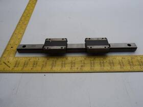 Ser25 Nb Lot Of 2 Bearings With 13 Inch Cnc Linear Slide Rail Ser25 Nb Lot Of 2 Bearings With 13 Inch Cnc Linear Slide Rail