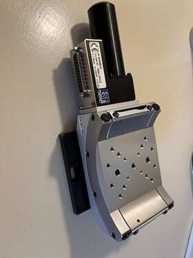 M-bgm80cc Newport Goniometer Stage