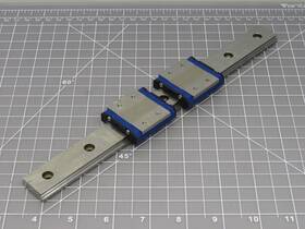 T155346 Nsk Pe12 Lot Of 2 Linear Bearing Block With 10.5 Inch Rail