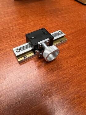 Tar-25801 Optosigma 25x30mm / /-25mm X-axis Rack And Pinion Dovetail Stage