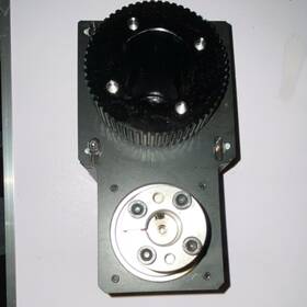 R-40x2.0 Panasonic Rotary Positioning Stage With Motor Gear Assembly