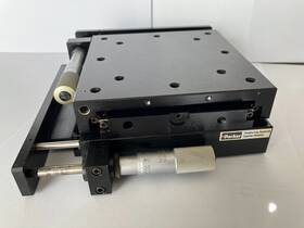 Cr4428 Parker Daedal - Xy Micropositioner Stage With Micrometers