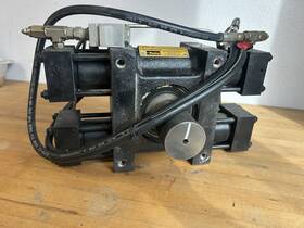 Tr30-0908-ax99-c143 Parker Hydraulic Rotary Actuator Very Nice Used Condition Tr30-0908-ax99-c143 Parker Hydraulic Rotary Actuator Very Nice Used Condition