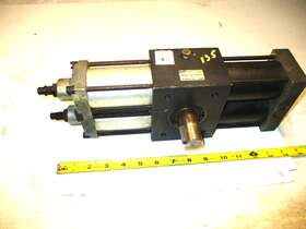 R13r-6-135-a-d-m-t Phd R13-6-135-a-d-m-t Pneumatic Rotary Actuator 135 Degree 1.125 Inch Shaft