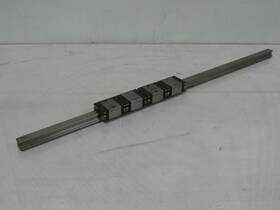 R166689420 Rexroth Lot Of 4 585 Linear Bearing Blocks On A 30 In Rail T185973