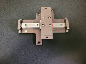 Mn15-g1-v1 Schneeberger 15-g1 Mnn Mini-rail Linear Block With 6 Inch Rail - Mounted