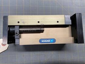 200-h100 Schunk Hlm 200-h50 314595 Pnuematic Actuator From Wisconsin