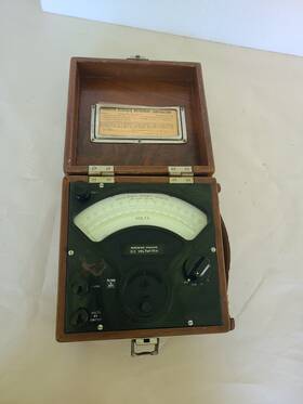 0-300v Sensitive Research 703710 Model C Dc Voltmeter As Is Untested