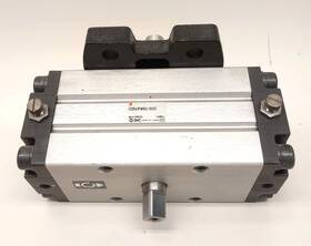 Cdra1fw63-100c Smc Used Pneumatic Rotary Actuator 17mm Shaft Od 13mm Cdra1fw63-100c Smc Used Pneumatic Rotary Actuator 17mm Shaft Od 13mm