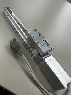 Lefsh16ea-200-r5cl17 Smc Electric Actuator Linear Slide 200mm Stroke - Used