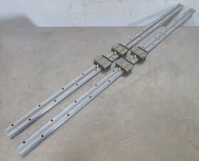 C196518 Thk Hrs21 Lot 2 Linear Slide Rails 1108mm With 4 Bearing Blocks