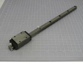 T183590 Thk Shs15p Linear Bearing Block On A 15 1/2 In Rail