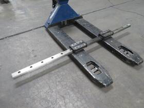 T191010 Thk Sns55 Lot Of 2 Linear Bearing Blocks On A 71.5 In Rail