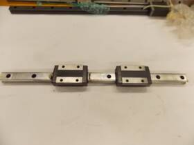 Sr25w Thk Linear Rail With Two Carriages 23mm X18mm X450mm G1