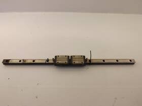 Y0b002 Thk Lot Of 2 Bearings With 23 Inch Cnc Linear Slide Rails