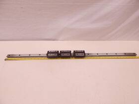 Y52381 Thk Lot Of 3 Kb-2 Bearings On 42 Inch Cnc Linear Slide Rails