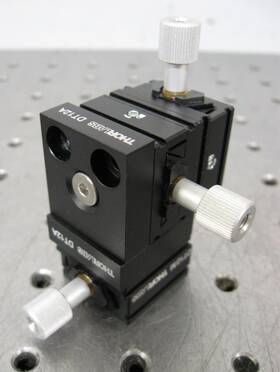C198982 Thorlabs Dt12/m 3-axis Xyz Dovetail Linear Positioning Stage