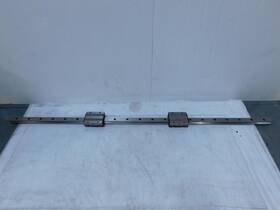 619118kb-2 Union Tool Tga35-1693 Lot Of 3 Linear Bearings With 67 Inch Rail T131008