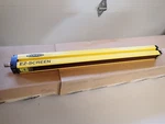 Banner SLSR14-450Q8 SLSE14-450Q8 Light Curtain Set New. Fixed Price $512.29.