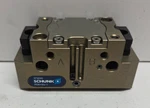 New No Box! Schunk 2-FINGER Pneumatic Gripper PGN+64-1 0371090. Fixed Price $549.95.
