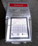 *new* Honeywell V4055A1031 Fluid Power Gas Valve. Fixed Price $675.00.