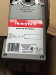 ML8175D1006 Dir Coup Actuator 24V Honeywell New Old Stock. Fixed Price $72.00.
