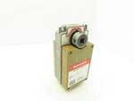 Honeywell ML8175 Direct Coupled Rotary Actuator 25 Lb-in Torque 24VAC 50/60HZ. Fixed Price $74.99.